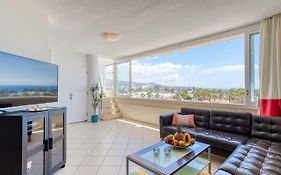 Zweistöckiges Penthouse mit privater Dachterrasse